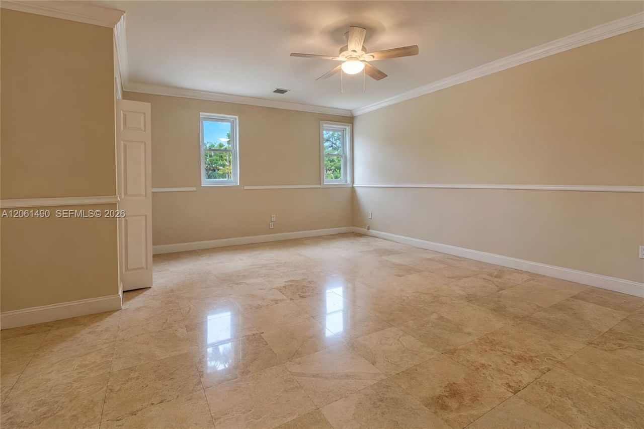8601 SW 174th St, Palmetto Bay, FL 33157 Photo