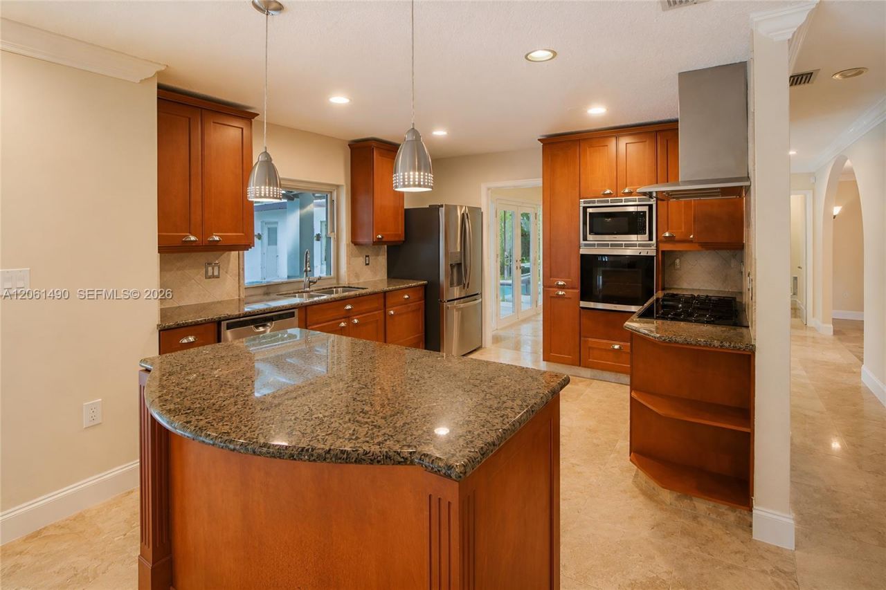 8601 SW 174th St, Palmetto Bay, FL 33157 Photo