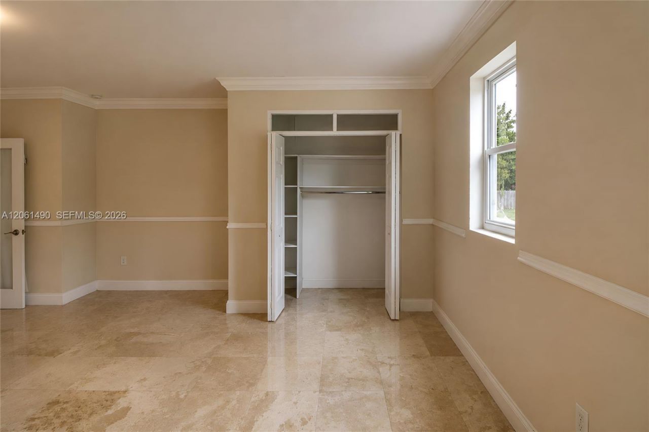 8601 SW 174th St, Palmetto Bay, FL 33157 Photo