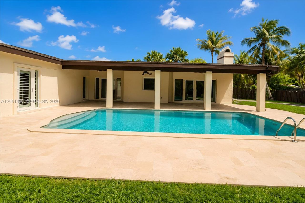 8601 SW 174th St, Palmetto Bay, FL 33157 Photo