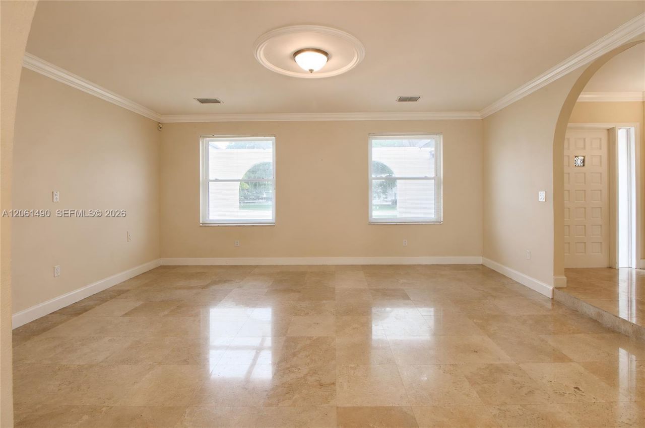 8601 SW 174th St, Palmetto Bay, FL 33157 Photo