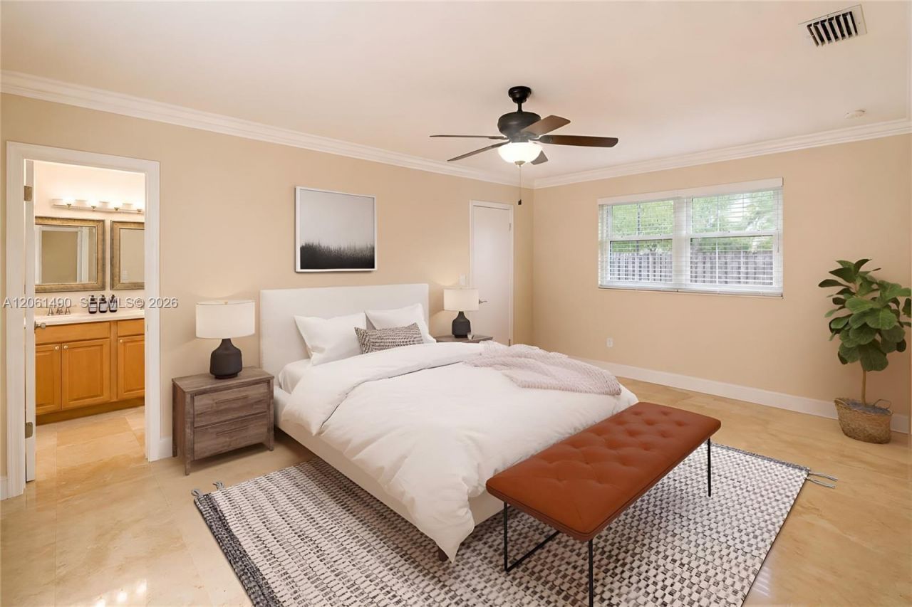 8601 SW 174th St, Palmetto Bay, FL 33157 Photo