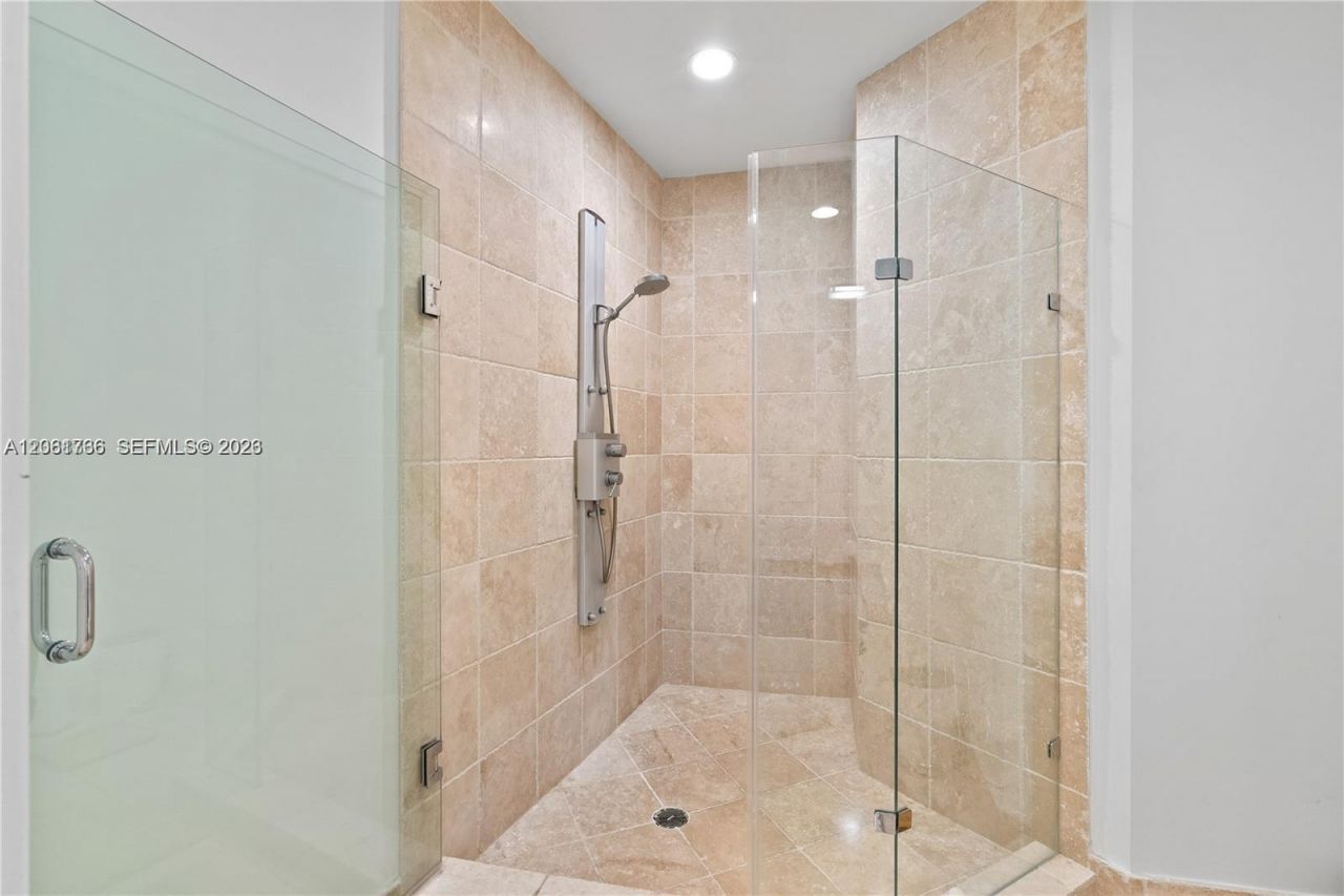 18201 Collins Ave, Unit 3702, Sunny Isles Beach, FL 33160 Photo