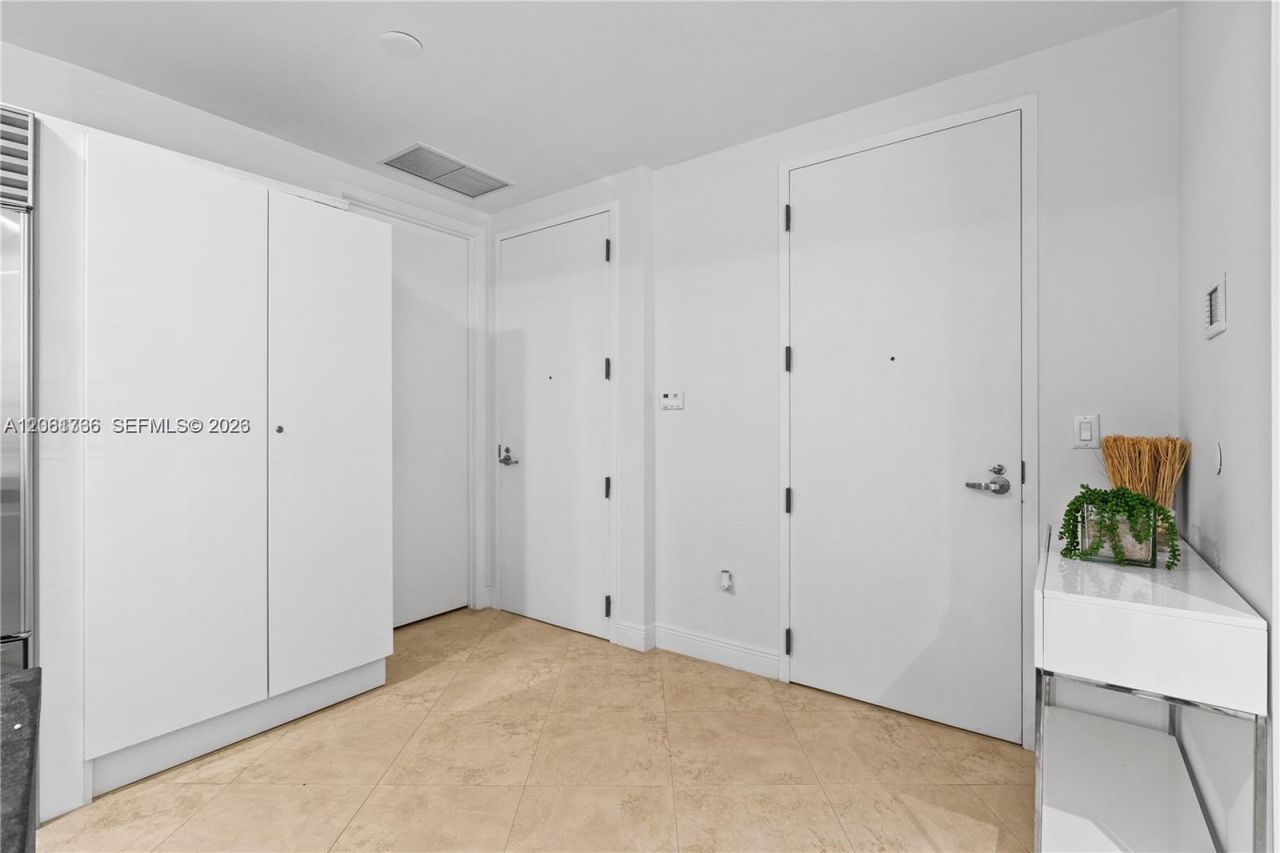 18201 Collins Ave, Unit 3702, Sunny Isles Beach, FL 33160 Photo