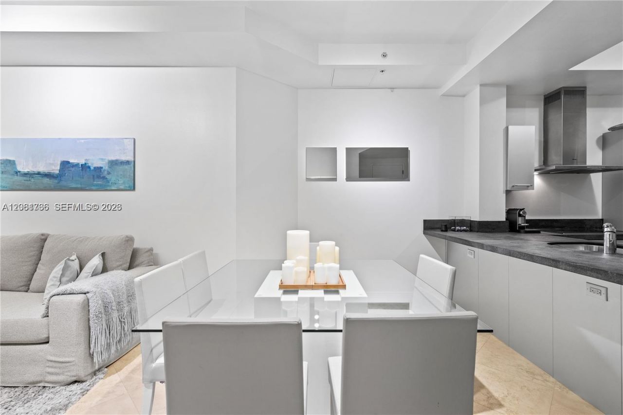 18201 Collins Ave, Unit 3702, Sunny Isles Beach, FL 33160 Photo