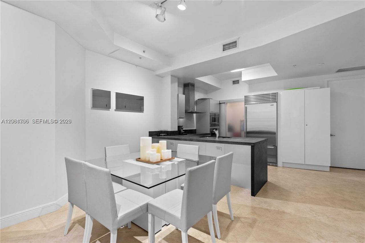 18201 Collins Ave, Unit 3702, Sunny Isles Beach, FL 33160 Photo