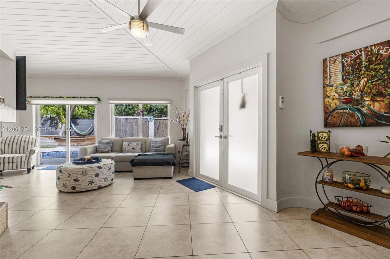 157 Navajo St, Tavernier, FL 33070 Photo