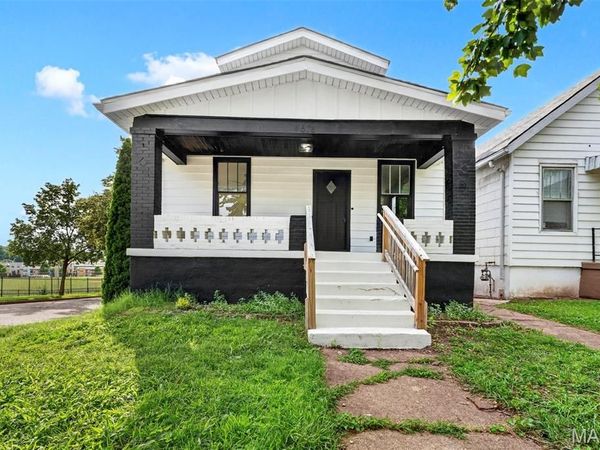 4675 Dewey Avenue, St Louis, MO 63116