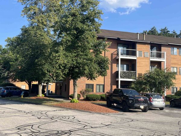 11 Blackstone Drive, Unit U-1132, Nashua, NH 03063