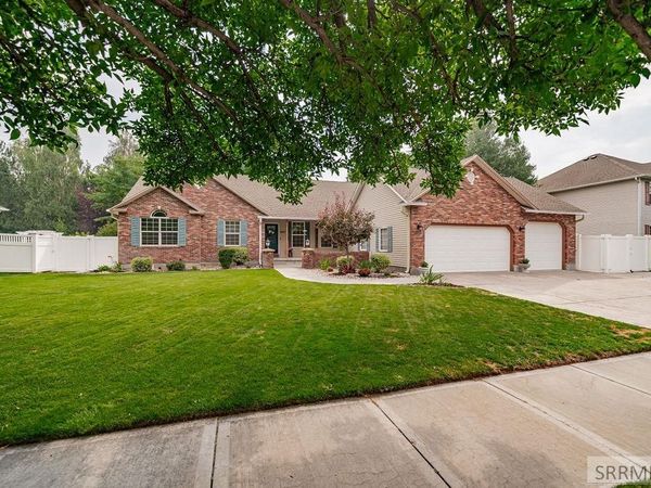 3803 Woodhaven Lane, IDAHO FALLS, ID 83404