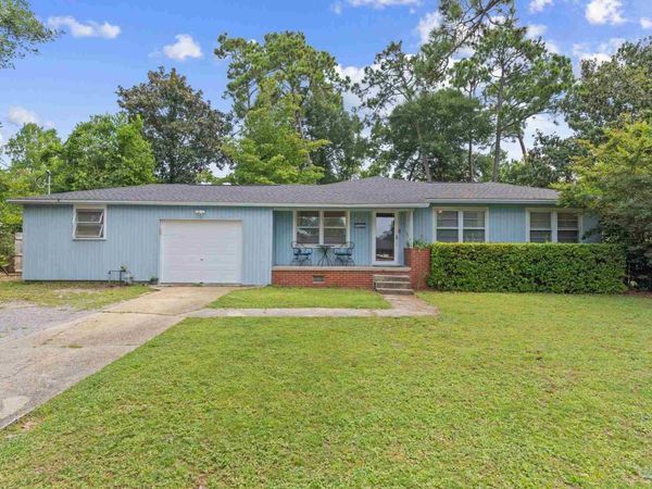 762 Whitney Dr, Pensacola, FL 32503