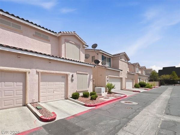 9576 Belle Rich Street , Las Vegas, NV 89123