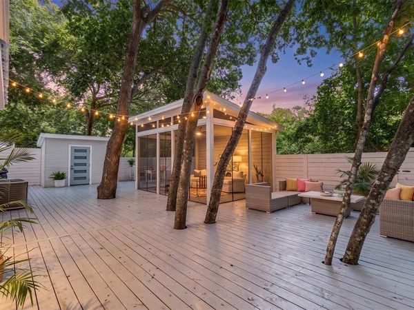 8820 Eustis Avenue , Dallas, TX 75218