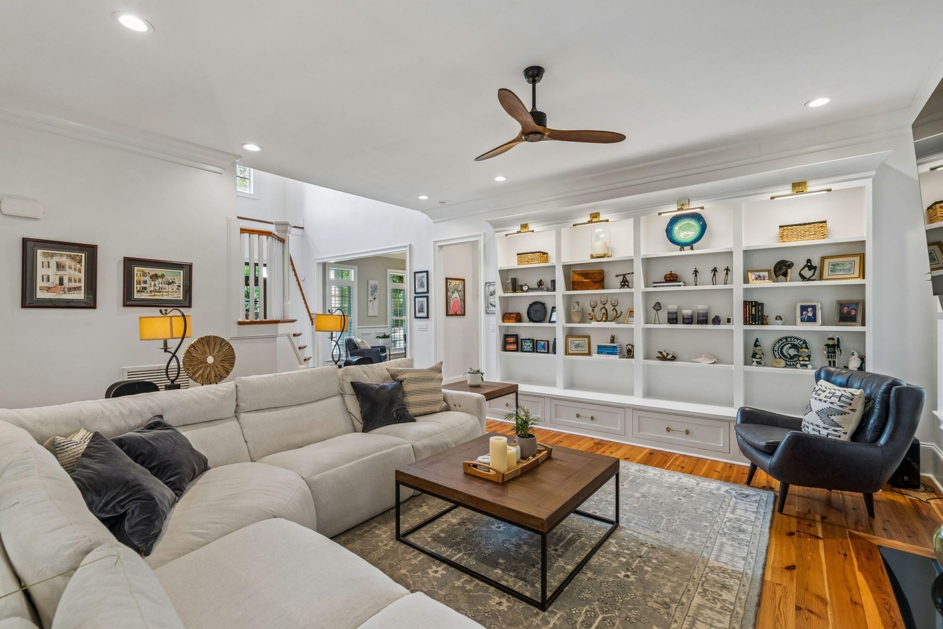 1527 Capel Street Photo 20