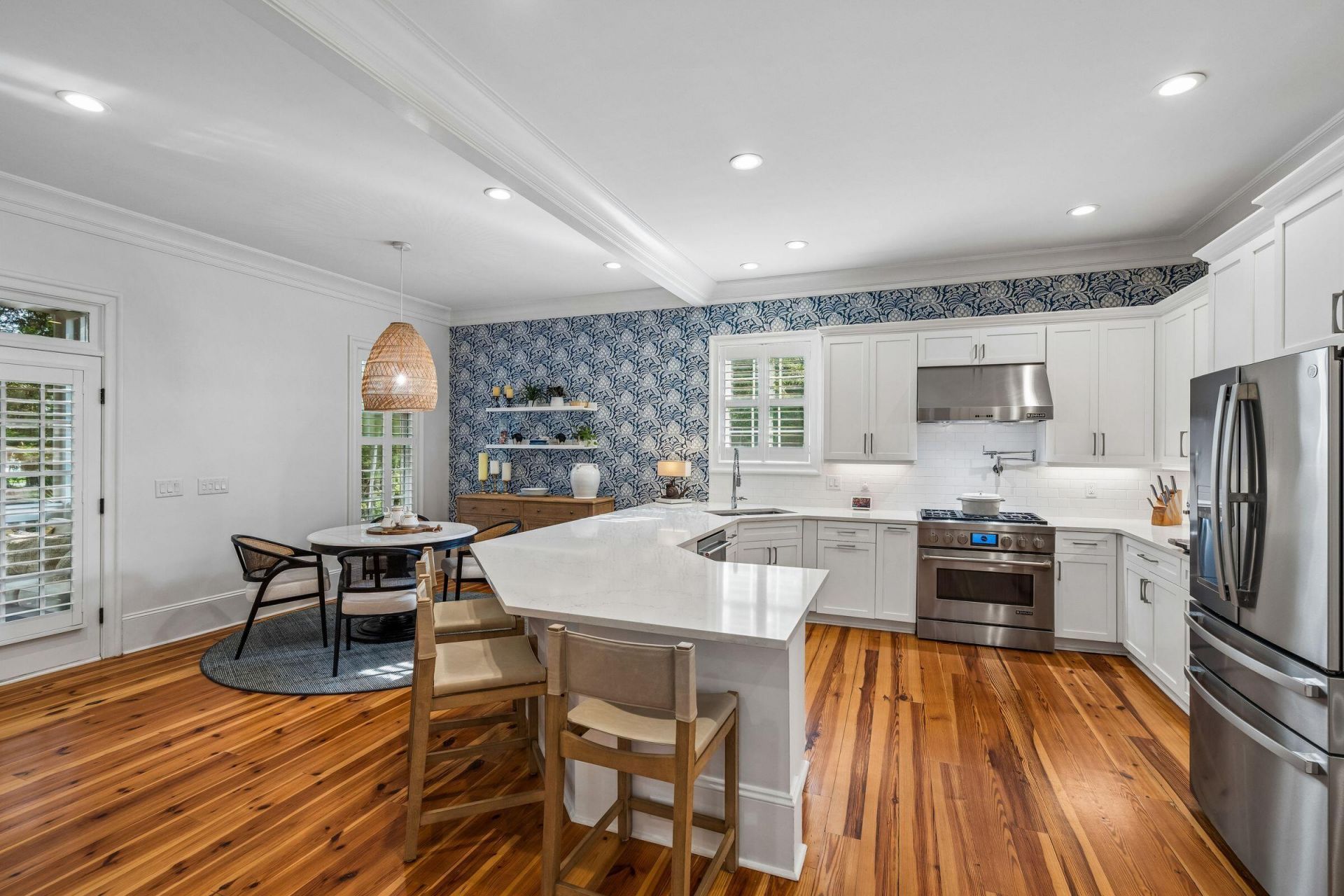 1527 Capel Street Photo 24