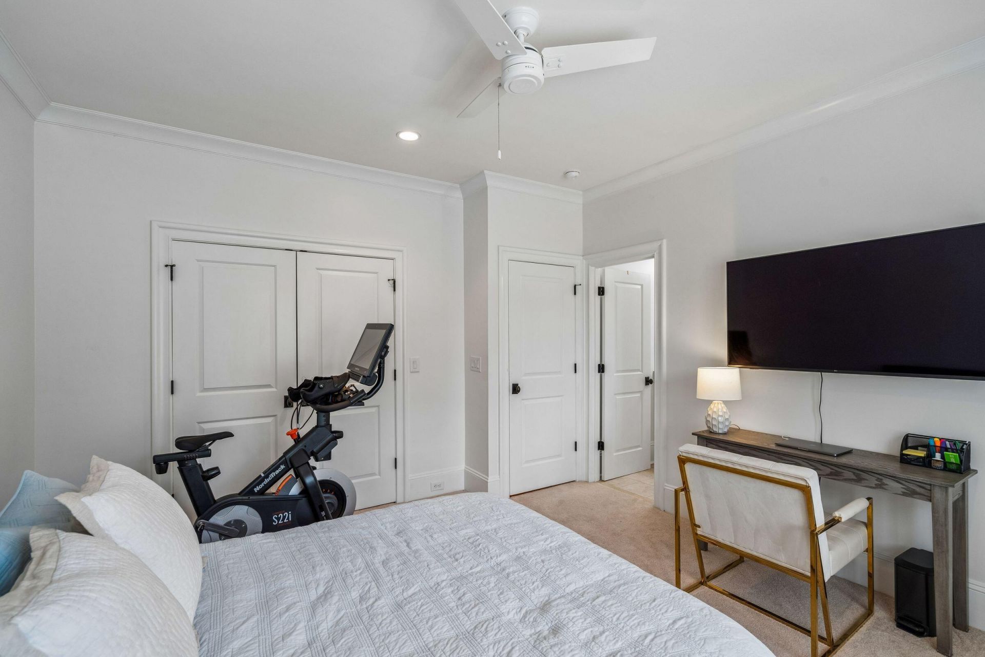 1527 Capel Street Photo 61
