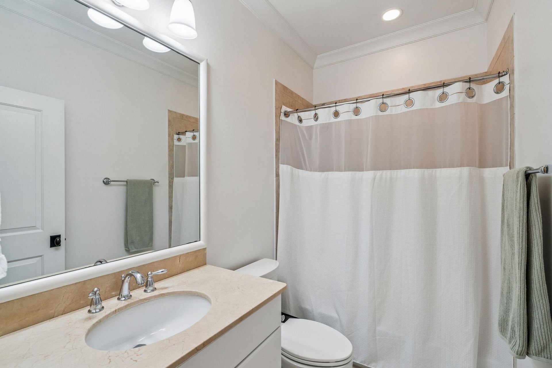 1527 Capel Street Photo 71