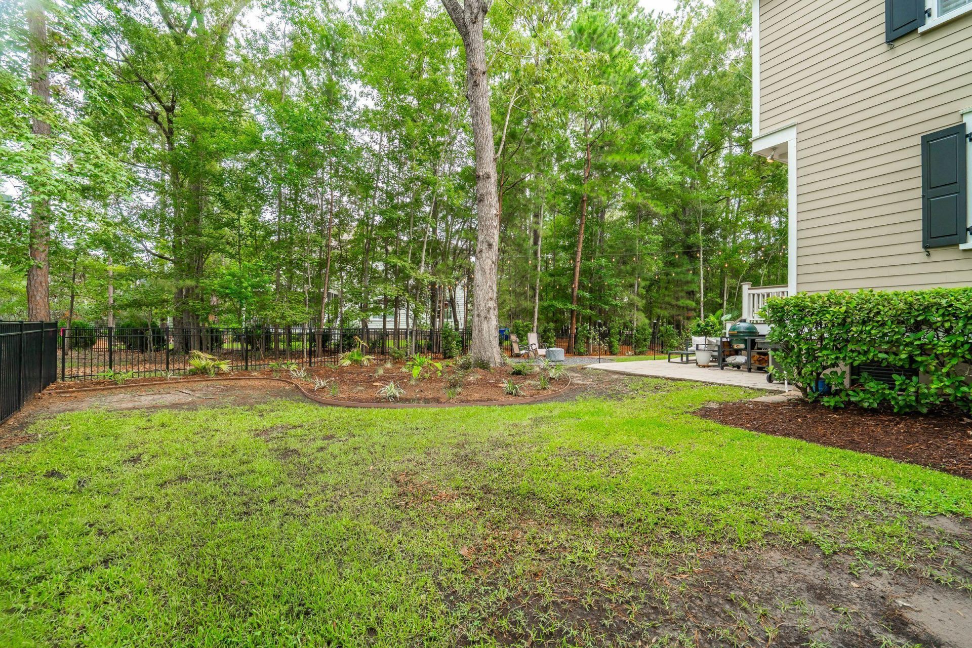 1527 Capel Street Photo 81