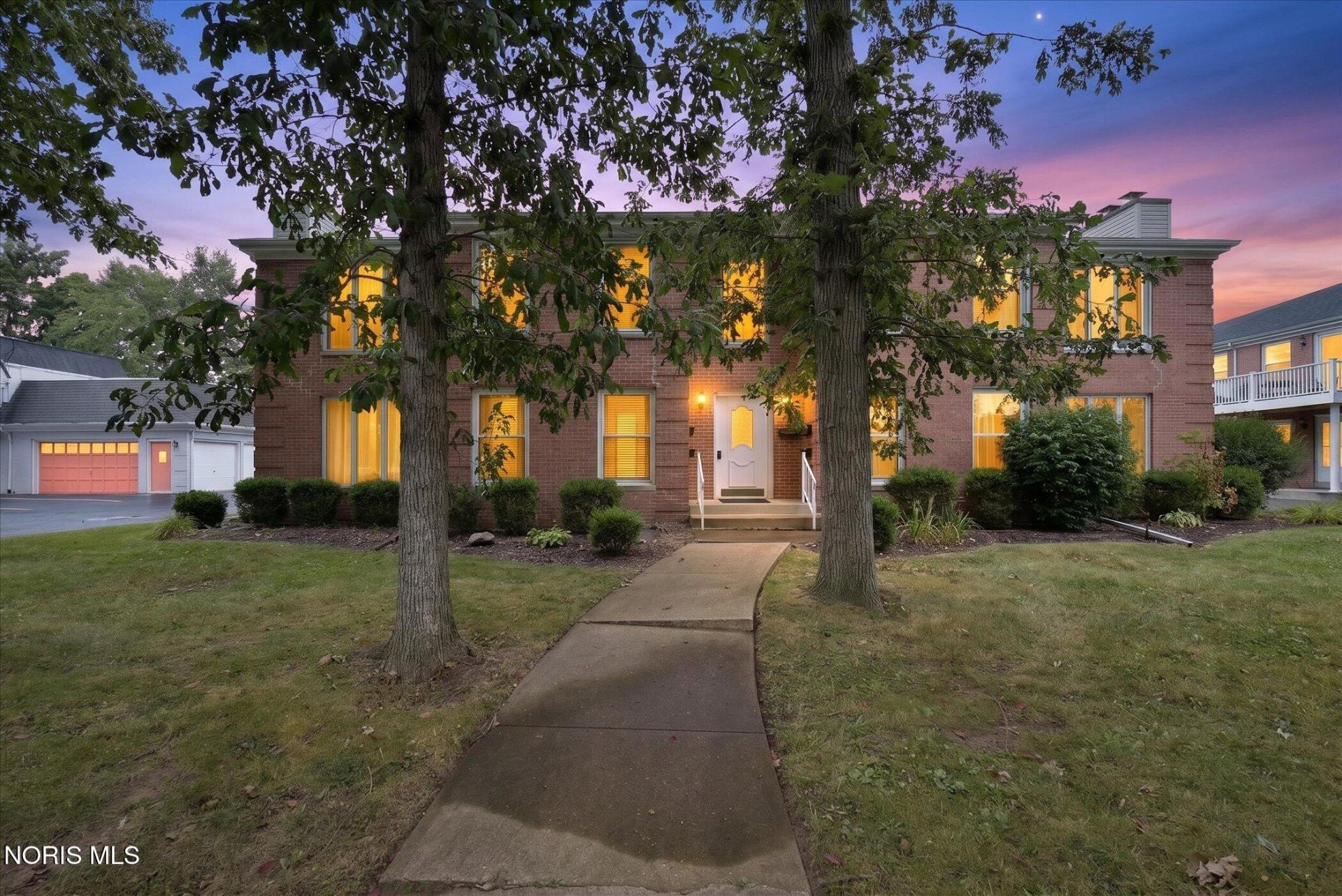 1926 Queenswood Drive, Findlay, OH 45840 Main Photo