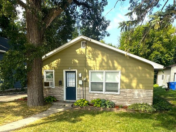 1030 West Avenue , Detroit Lakes, MN 56501