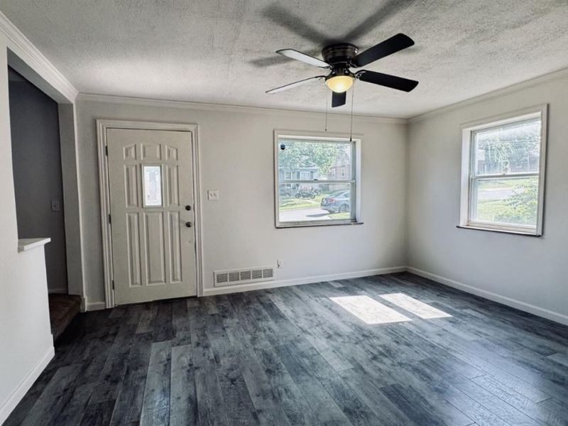 521 Maple Drive, Reading, OH 45215 Photo 3