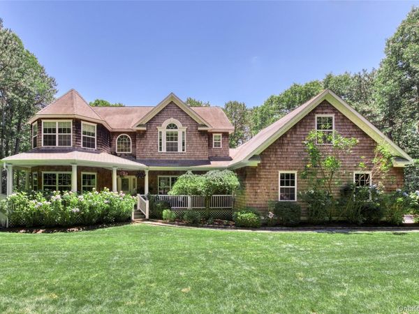 143 Malloy Drive , East Quogue, NY 11942