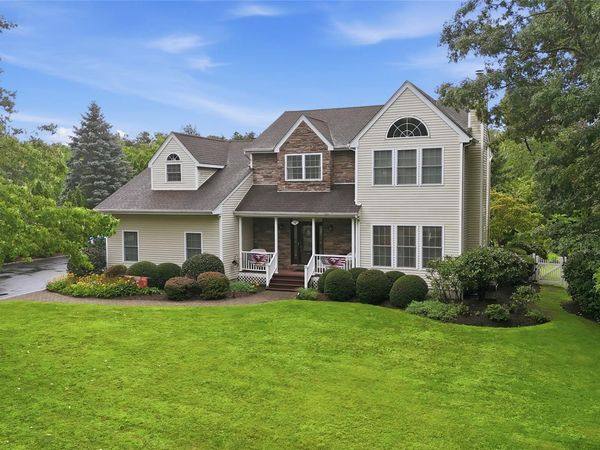4 Wood Hollow Drive, Westhampton, NY 11977