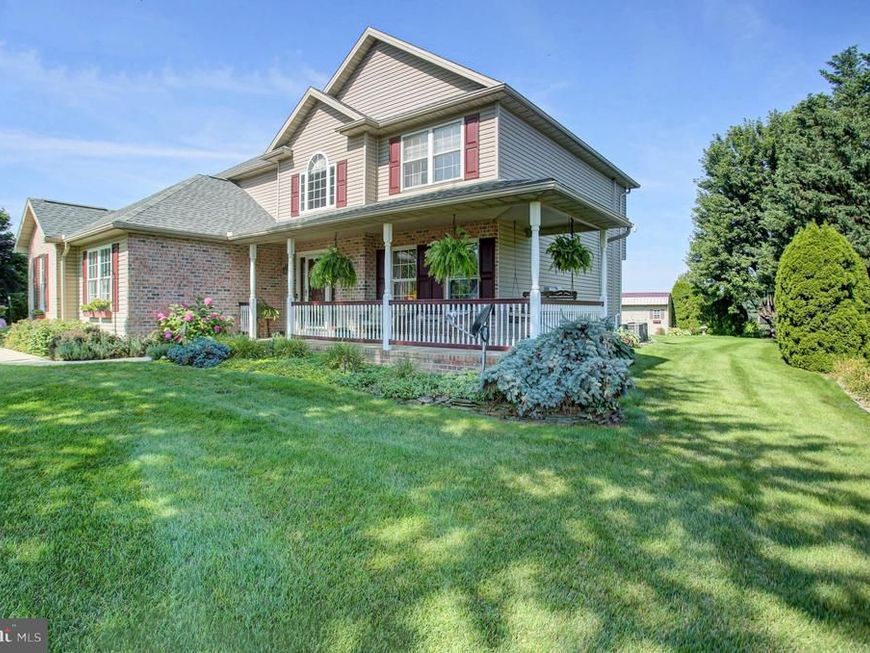 237 Hickory Lane, Shippensburg, PA 17257 Main Photo