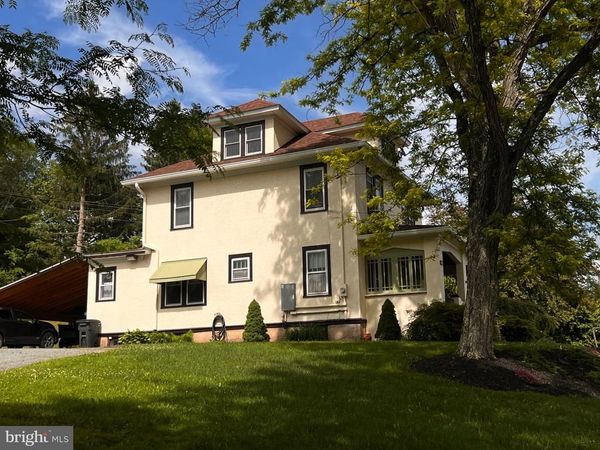 910 MAPLE AVENUE , HONESDALE, PA 18431