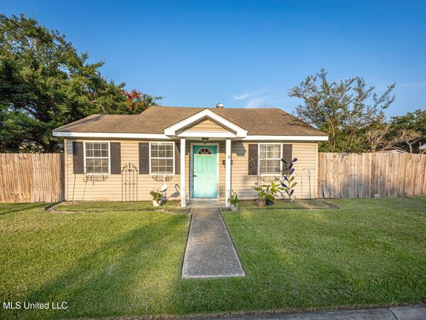 1806 Roosevelt Street, Pascagoula, MS 39567