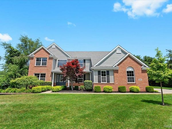 10080 Rolling Pines Drive, Green Oak Township, Mi 48116