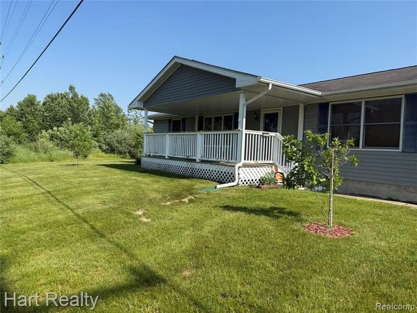 909 W Barnes Road, Watertown Twp, MI 48435