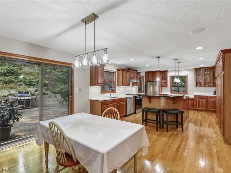 5609 Ely Vista Drive , Parma, OH 44129 Photo 13