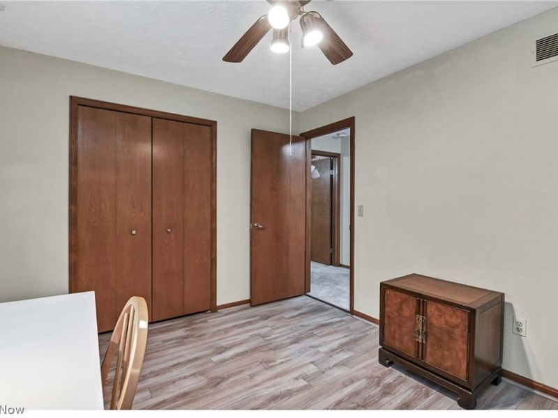 5609 Ely Vista Drive , Parma, OH 44129 Photo 18