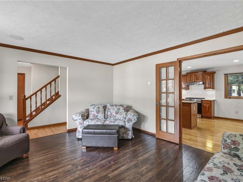5609 Ely Vista Drive , Parma, OH 44129 Photo 9