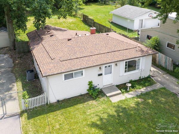 820 Woolsey Drive SW, Grand Rapids, MI 49503