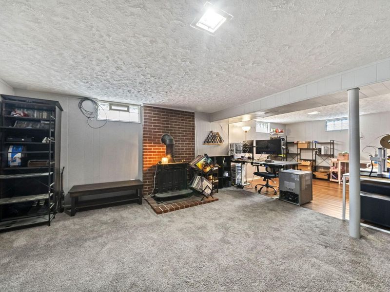 751 Harwood Drive , Columbus, OH 43228 Photo 32