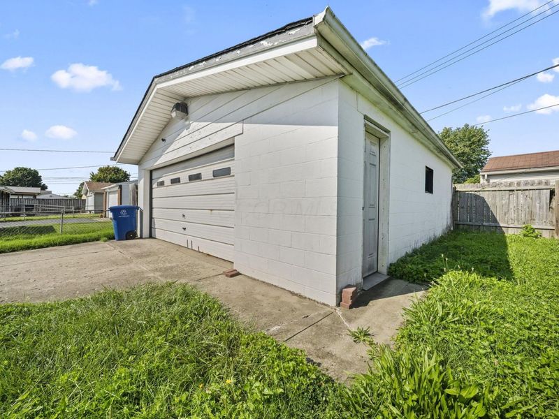 751 Harwood Drive, Columbus, OH 43228 Photo 37