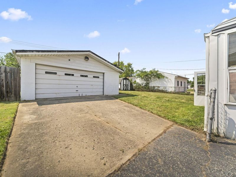 751 Harwood Drive , Columbus, OH 43228 Photo 38