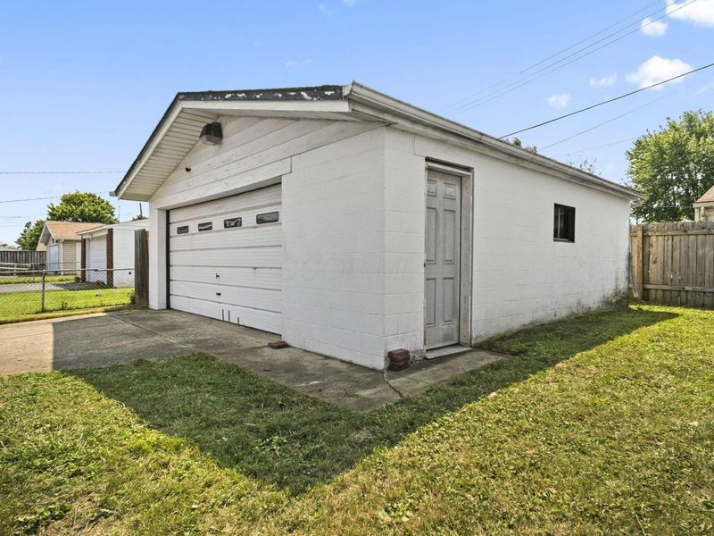 751 Harwood Drive , Columbus, OH 43228 Photo 40