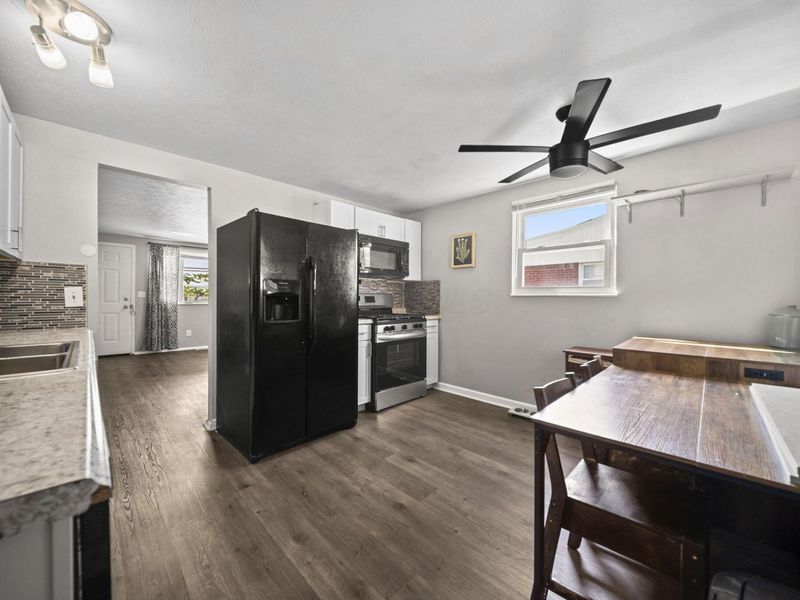 751 Harwood Drive, Columbus, OH 43228 Photo 8