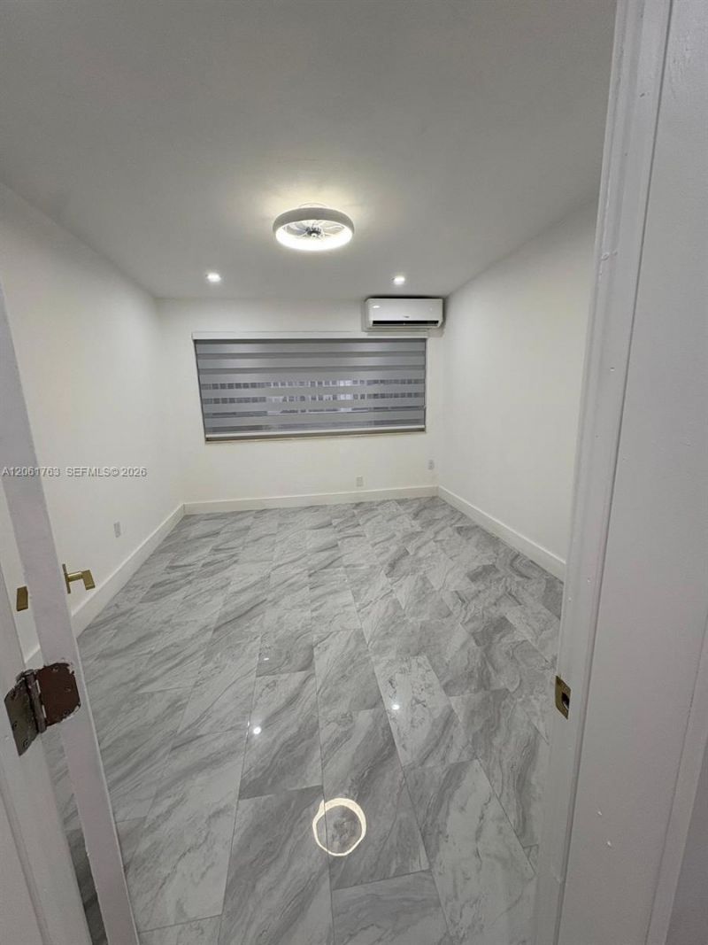 6896 Abbott Ave, Unit 6B, Miami Beach, FL 33141 Photo