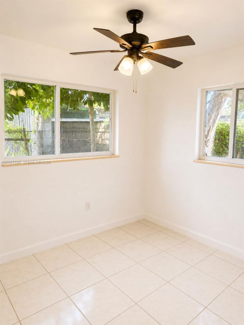 2181 NW 91st St, Unit A, Miami, FL 33147 Photo