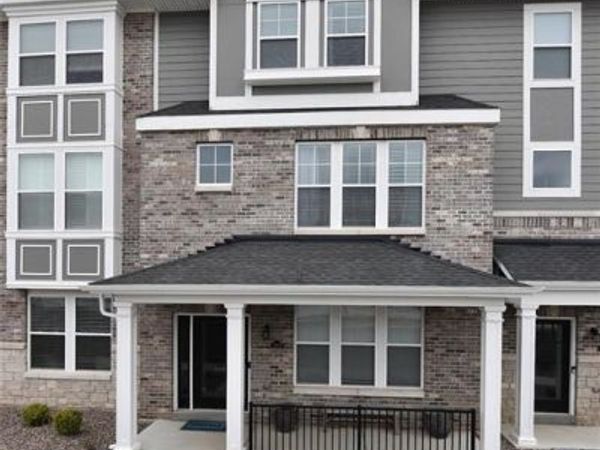 11217 Talamore Circle, Frontenac, MO 63131