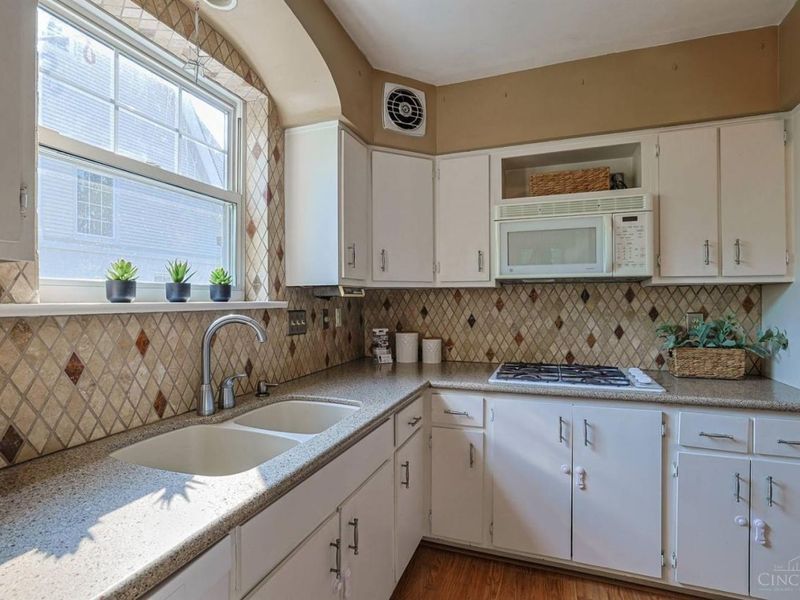 1007 Urbancrest Place, Cincinnati, OH 45226 Photo 13