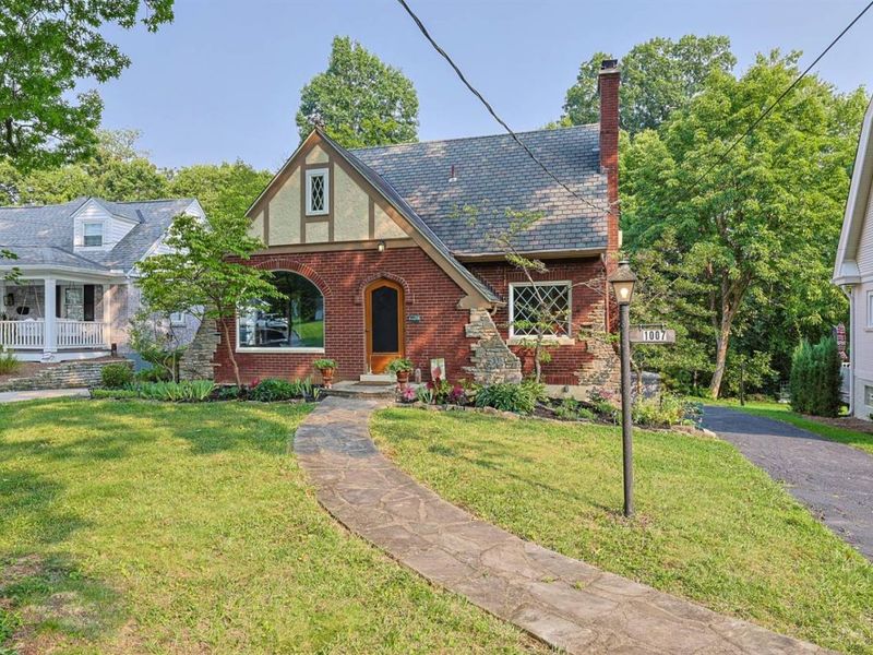 1007 Urbancrest Place, Cincinnati, OH 45226 Photo 3