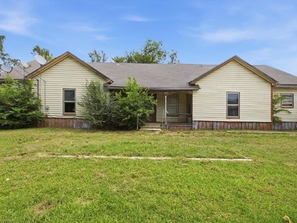 1626 Kennedy Street , Bonham, TX 75418