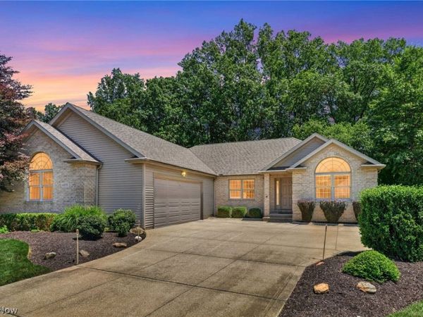 6575 Ruth Drive , Seven Hills, OH 44131