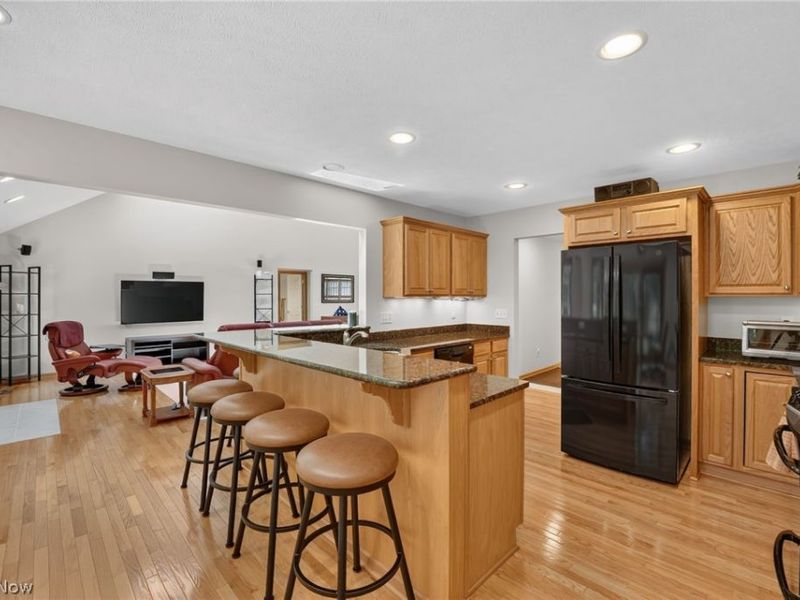6575 Ruth Drive , Seven Hills, OH 44131 Photo 13