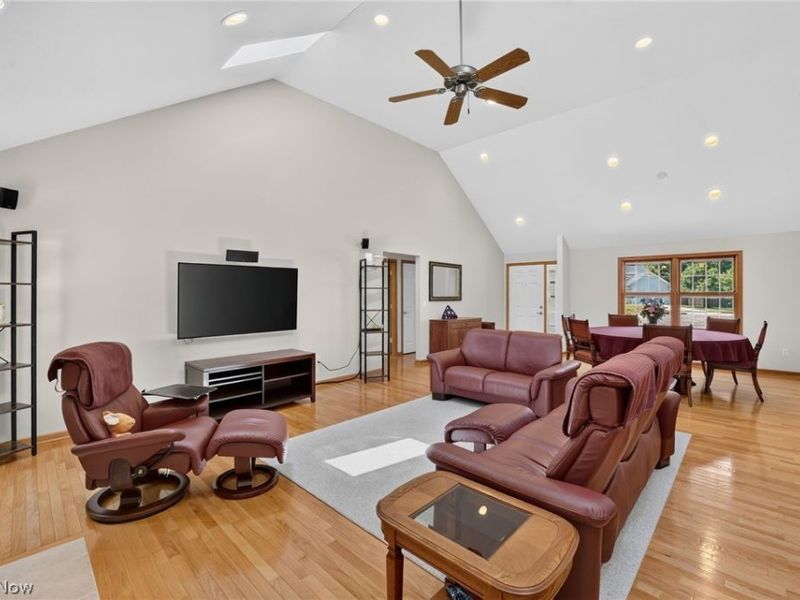 6575 Ruth Drive , Seven Hills, OH 44131 Photo 20